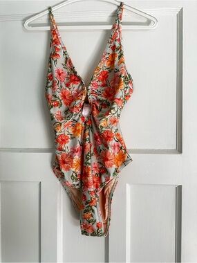 MinkPink Lorelei Floral Keyhole One-Piece Swimsuit NWT | Medium